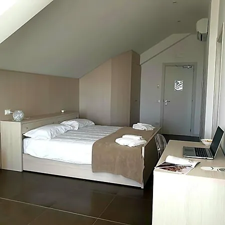 Grel Hotel Chiaramonte Gulfi